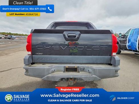 Used 2003 Chevrolet Avalanche 4x4 w/ Suspension Package, Off-Road image 8