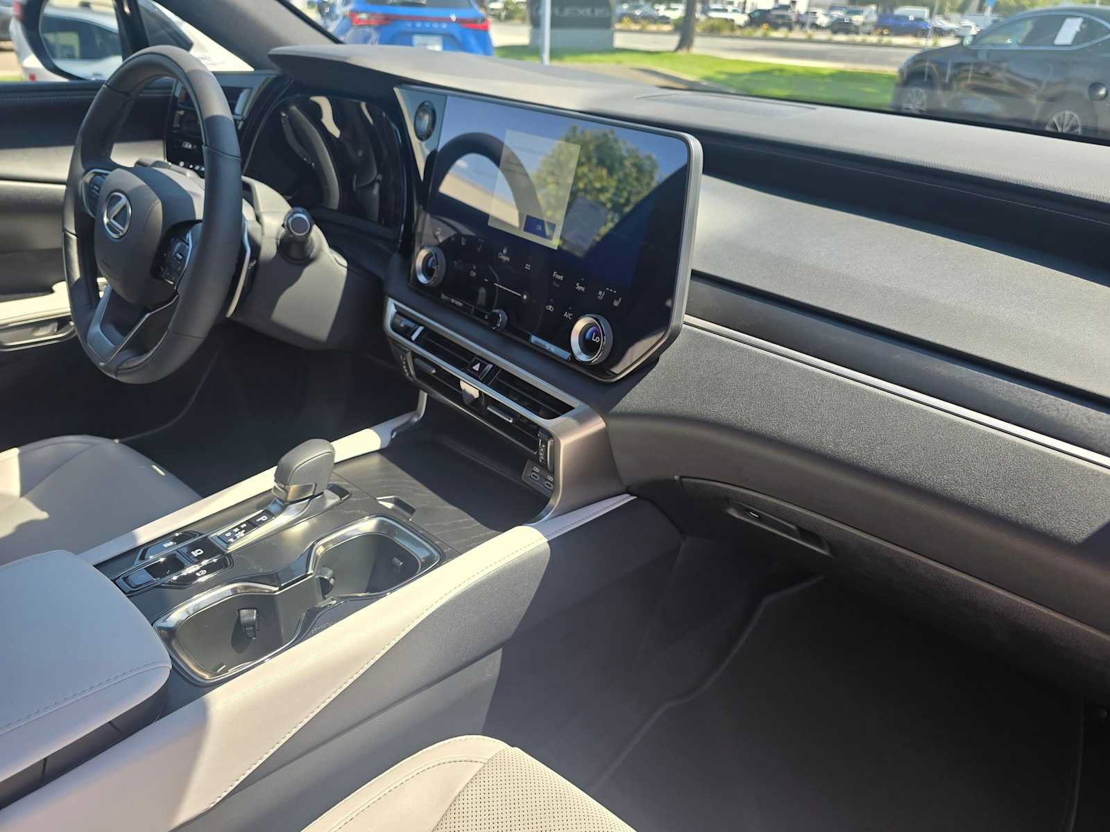 Used 2026 Lexus RX 350 Premium w/ Convenience Package FWD image 17