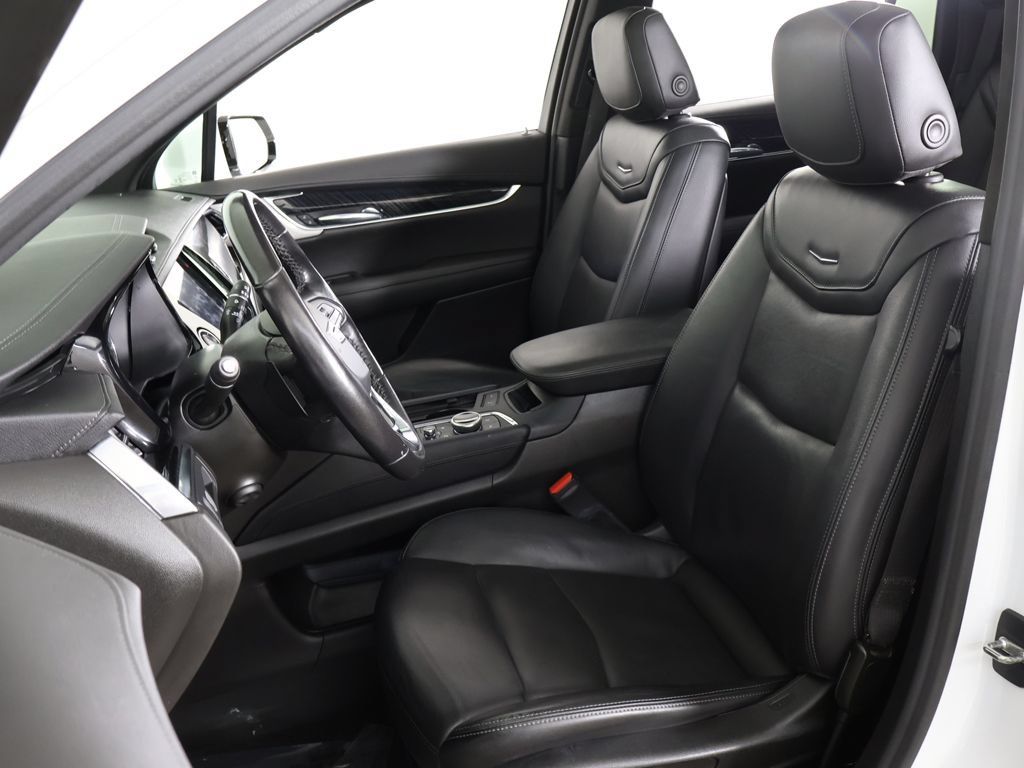 Used 2023 Cadillac XT6 Premium Luxury AWD/4WD image 37