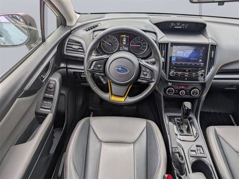 Used 2022 Subaru Crosstrek 2.5i Sport w/ Moonroof Package image 16