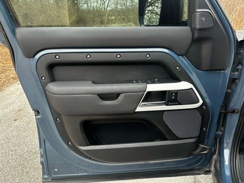 Used 2020 Land Rover Defender 110 S AWD/4WD image 10