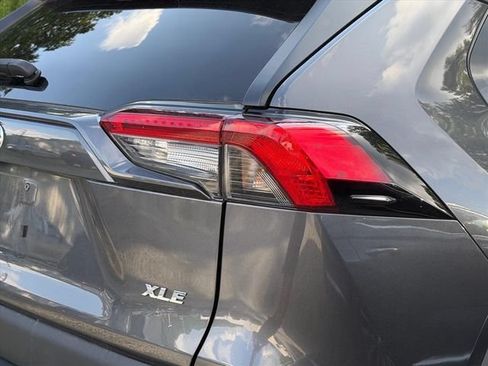 Used 2025 Toyota RAV4 XLE FWD image 16