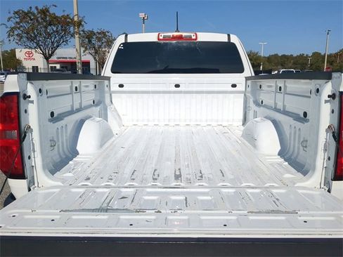 Used 2015 Chevrolet Colorado W/T image 13