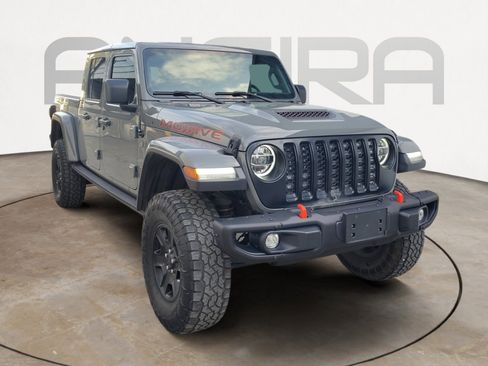 Used 2020 Jeep Gladiator Mojave image 2