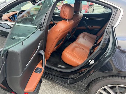 Used 2019 Maserati Ghibli image 17