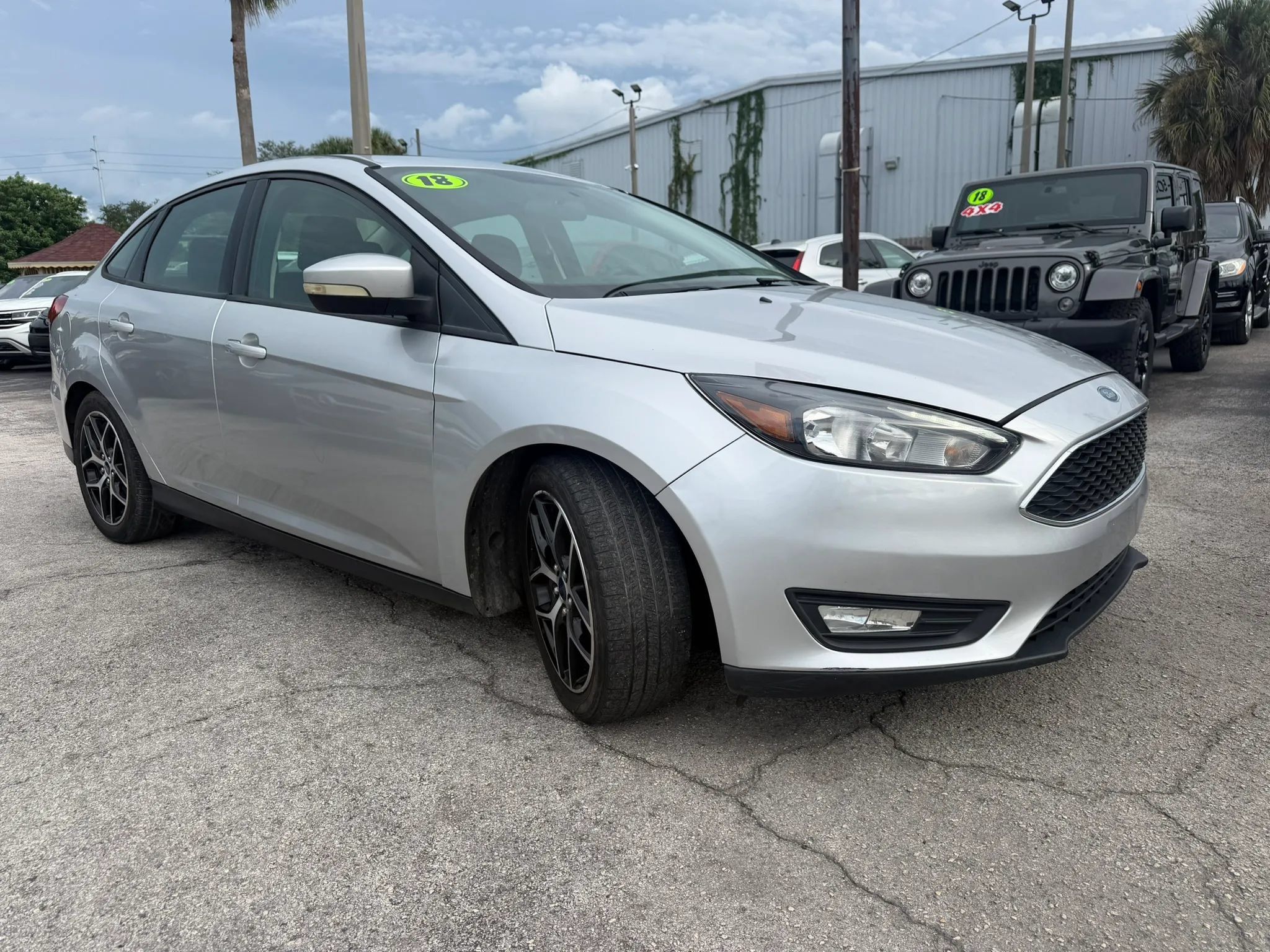 Used 2018 Ford Focus SEL FWD image 3