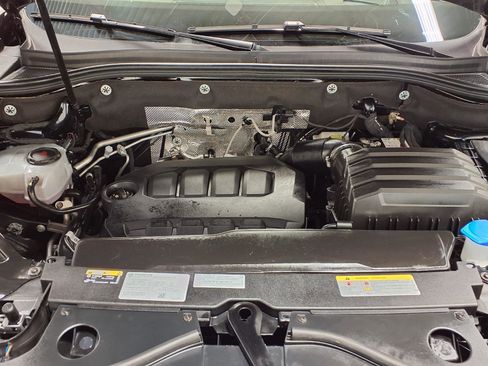 Used 2025 Volkswagen Atlas SEL AWD/4WD image 29