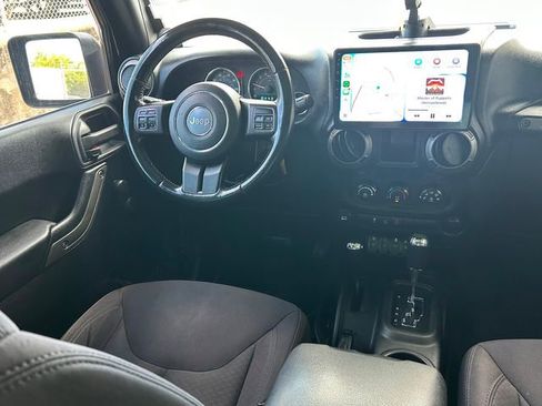 Used 2013 Jeep Wrangler Unlimited Sport w/ Connectivity Group image 13