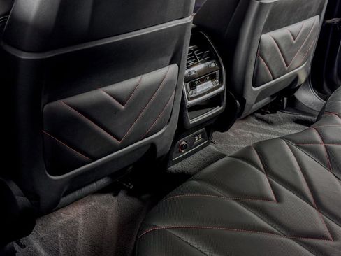 Used 2024 BMW XM Label Red image 29