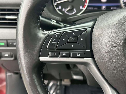 Certified 2022 Nissan Sentra SV image 19