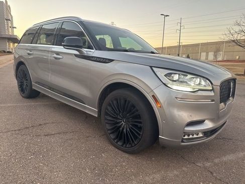 Used 2020 Lincoln Aviator Black Label image 6