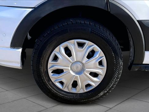 Used 2023 Ford Transit 350 XLT image 10