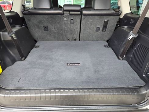 Used 2016 Lexus GX 460 image 28