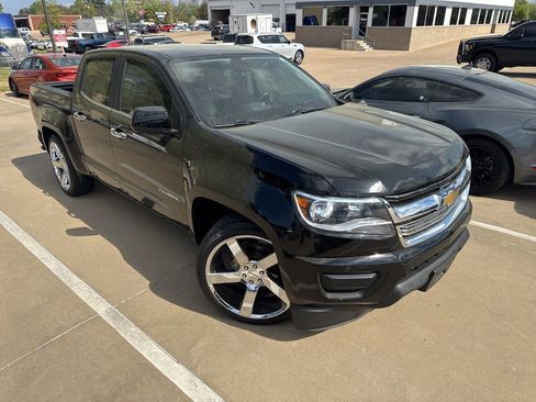 Used 2019 Chevrolet Colorado LT image 1