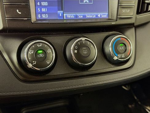 Used 2016 Toyota RAV4 LE AWD/4WD image 15