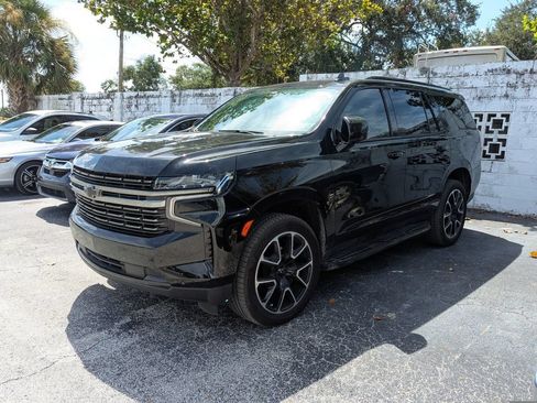 Used 2022 Chevrolet Tahoe RST w/ Luxury Package RWD image 3