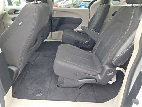 Certified 2023 Chrysler Voyager LX FWD image 15