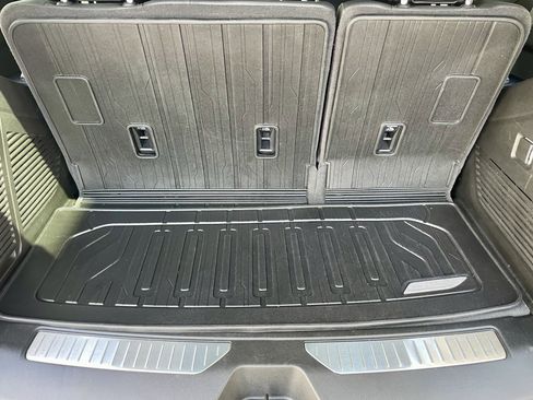 Used 2024 GMC Yukon Denali image 39