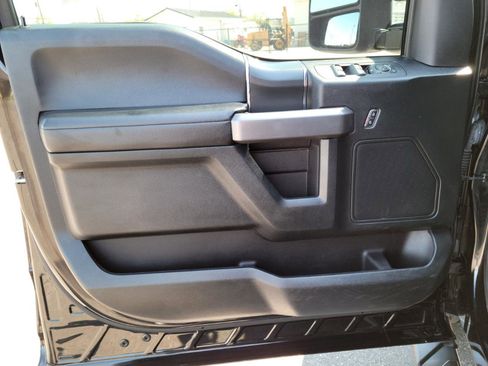 Used 2019 Ford F150 XLT w/ Equipment Group 302A Luxury image 5