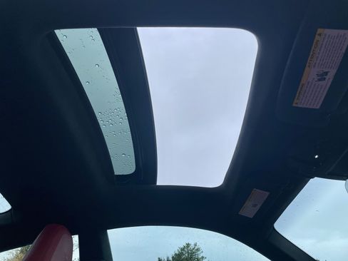 Used 2024 Porsche 911 Carrera 4 image 17