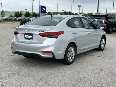 Used 2019 Hyundai Accent SE FWD image 7