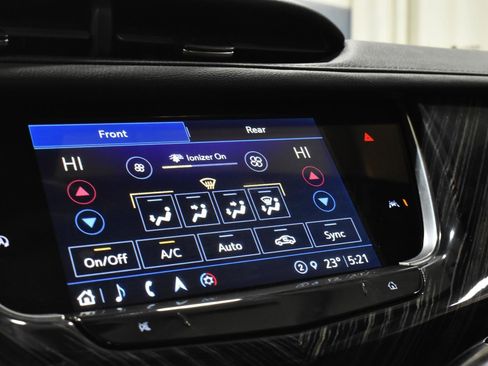 Certified 2025 Cadillac XT6 Premium Luxury image 16