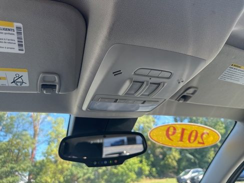 Used 2019 Buick Encore Essence image 20