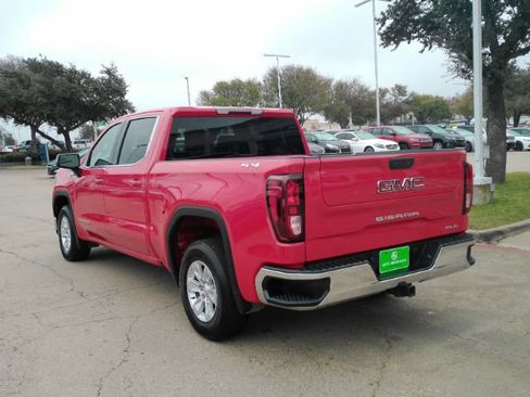 Used 2024 GMC Sierra 1500 SLE image 13