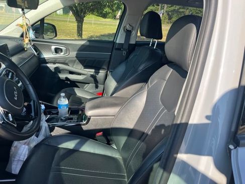 Used 2022 Kia Sorento SX FWD image 11
