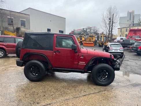 Used 2013 Jeep Wrangler Sport AWD/4WD image 8