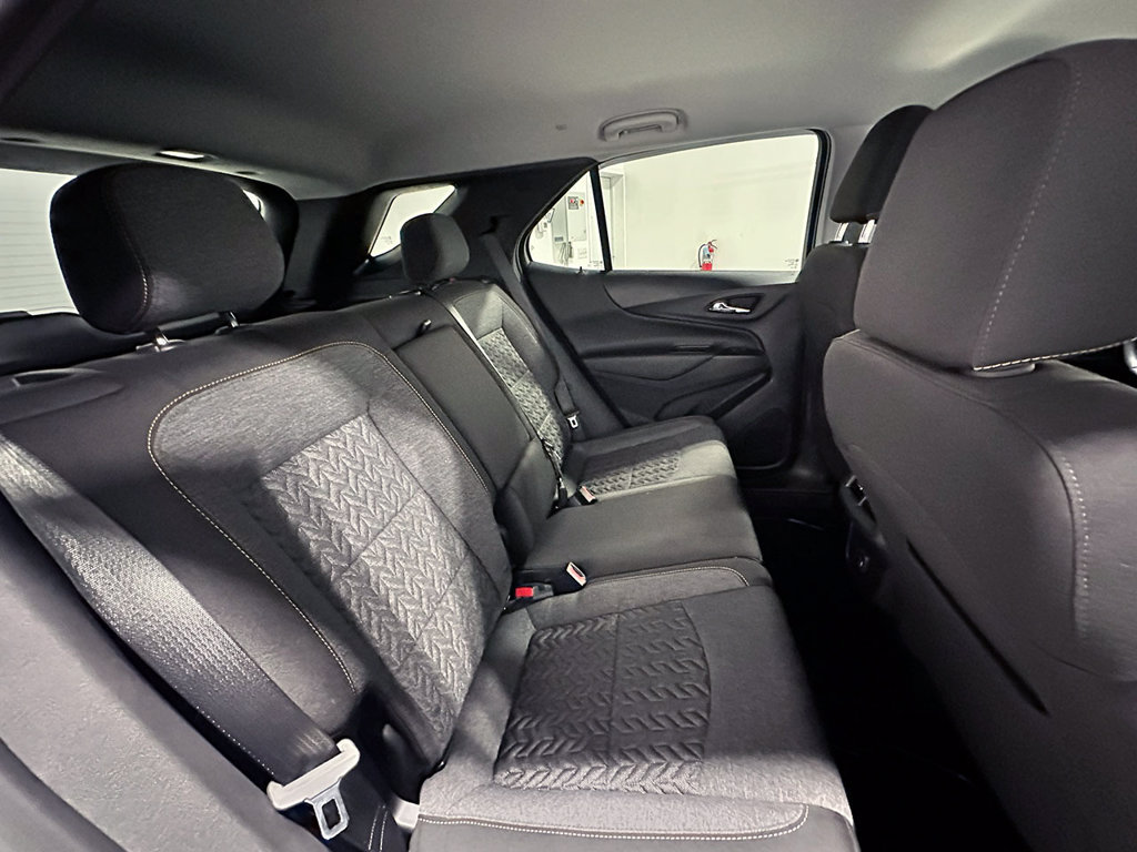 Used 2023 Chevrolet Equinox LT AWD/4WD image 25