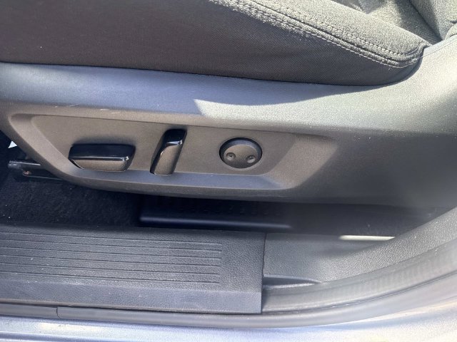 Used 2024 Nissan Rogue SV FWD image 18