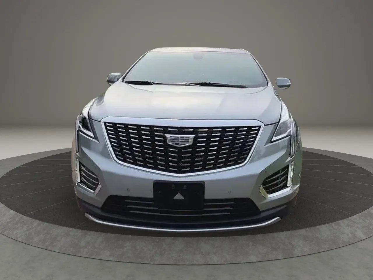 Used 2024 Cadillac XT5 Premium Luxury w/ Technology Package AWD/4WD image 6