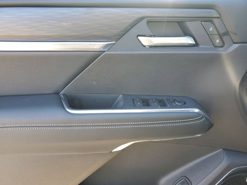 New 2025 GMC Acadia Elevation w/ Black Edition image 21