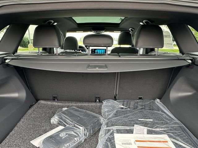 New 2026 Volkswagen Atlas Cross Sport SE AWD/4WD image 17