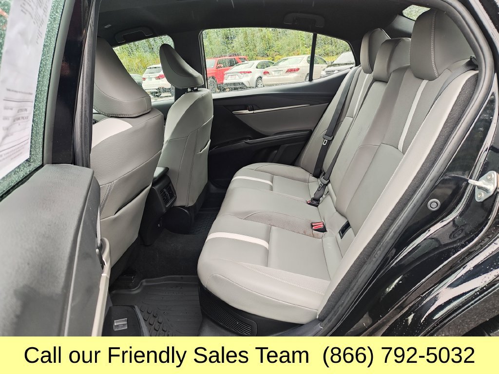 Certified 2025 Toyota Camry SE FWD image 23