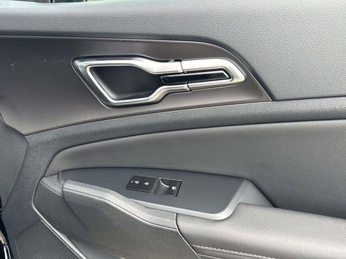 New 2026 Kia Sportage SX image 18