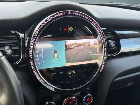 Certified 2023 MINI Cooper 2-Door Hardtop image 23