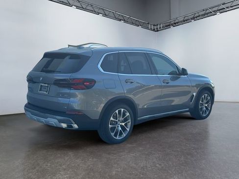 Used 2026 BMW X5 xDrive40i image 3