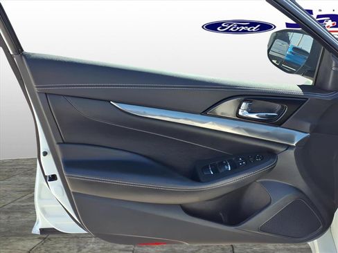 Used 2021 Nissan Maxima 3.5 SV w/ Floor Mat Group image 7