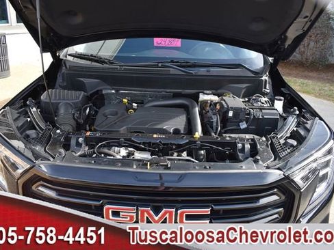 Used 2024 GMC Terrain SLE w/ Driver Convenience Package image 40
