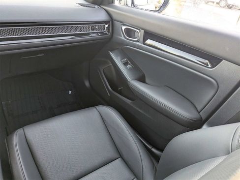 Used 2025 Honda Civic Sport Touring image 16