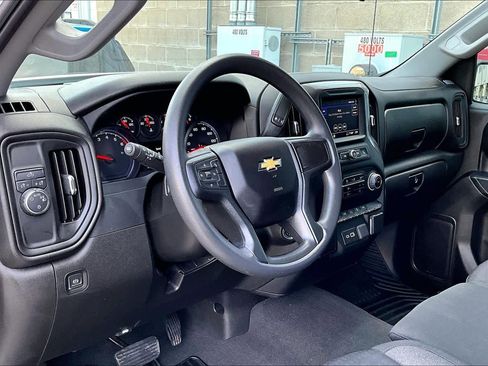 Used 2023 Chevrolet Silverado 1500 Custom image 17
