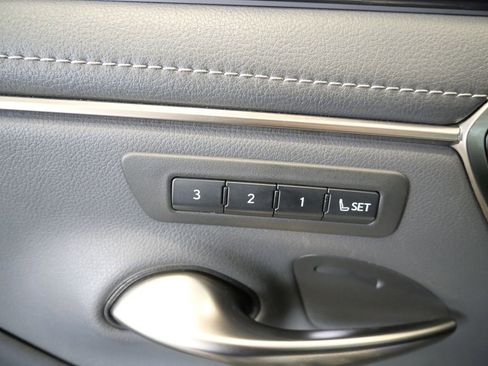 Used 2020 Lexus ES 300h w/ Accessory Package 2 image 37