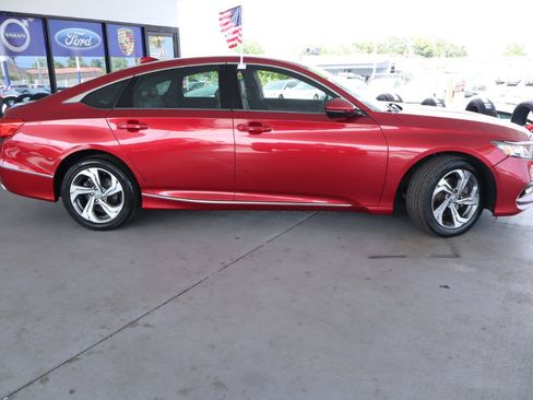 Used 2018 Honda Accord EX-L image 6