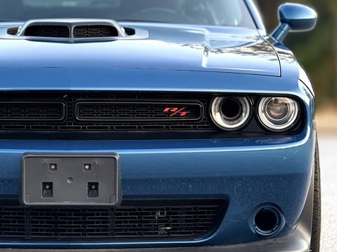 Used 2020 Dodge Challenger R/T Scat Pack w/ Shaker Package image 14