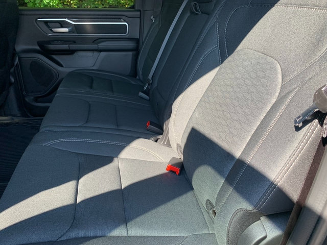 New 2026 RAM 1500 4x4 Crew Cab image 12