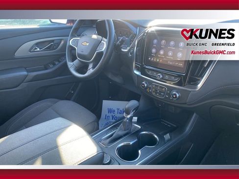 Used 2023 Chevrolet Traverse LT w/ LPO, Floor Liner Package image 43