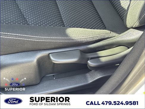 Used 2024 GMC Terrain SLE FWD image 16