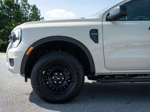 New 2026 Ford Ranger XL w/ FX4 Off-Road Package AWD/4WD image 4